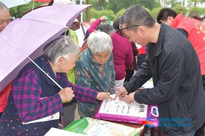 潼南区科技活动周 集中宣传咨询活动点燃科普服务热情